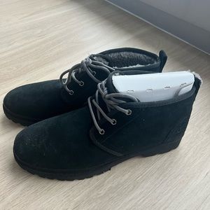 Ugg neumel style shoe sz 11 mens